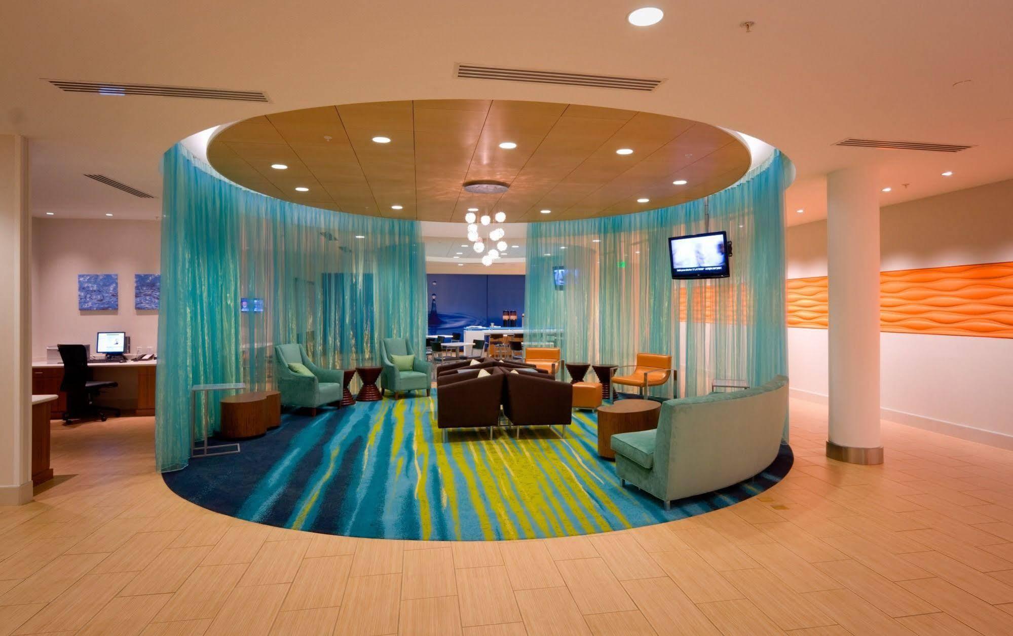 Springhill By Marriott 3*