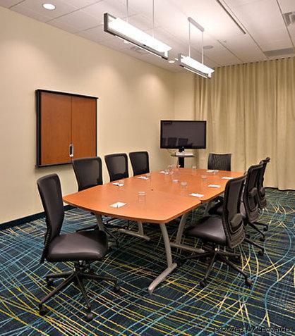 Hotel Springhill By Marriott 3*